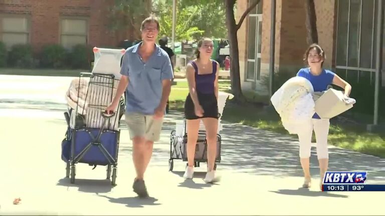 Texas A&M Students start their return to campus