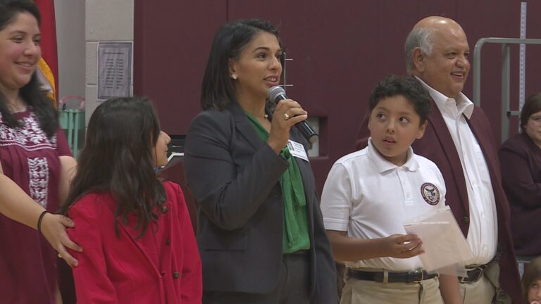 ILTexas holds living history museum for Hispanic Heritage Month