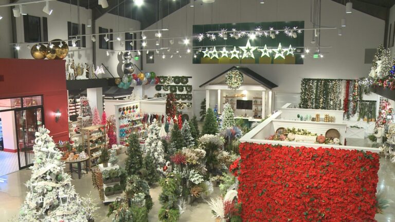 Madisonville Christmas Company opens Friday