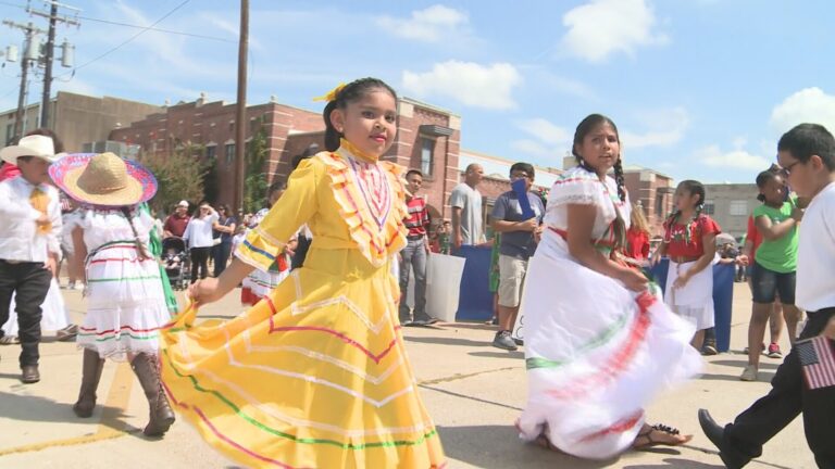 Experience culture, live music, dancing at Fiestas Patrias Parade & Festival