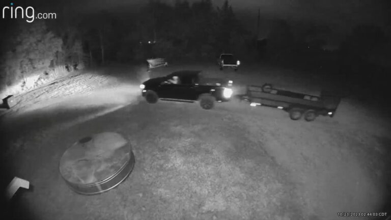 Security camera footage shows vehicle used to steal trailer from College Station business