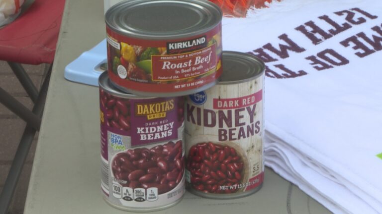 Aggies CAN food drive kicked off Saturday