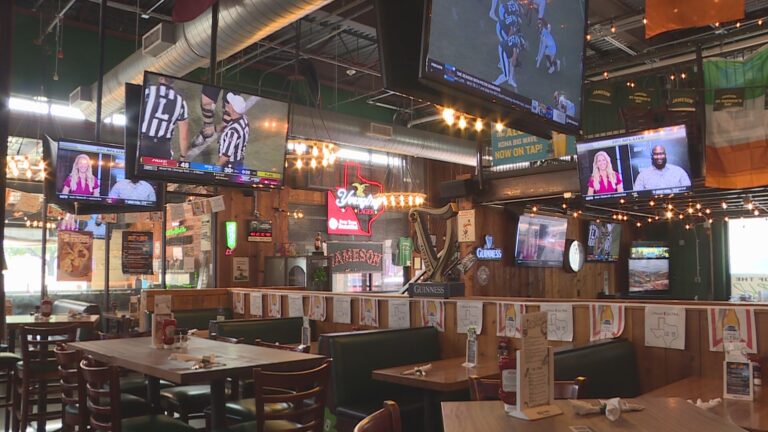 Restaurants prepare for more fans than usual ahead of A&M v. Alabama game