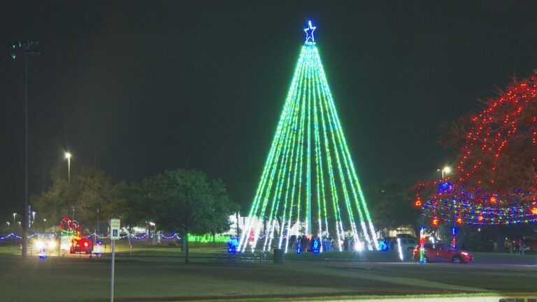 Annual ‘Lights On’ tradition marks the start of holiday season in College Station