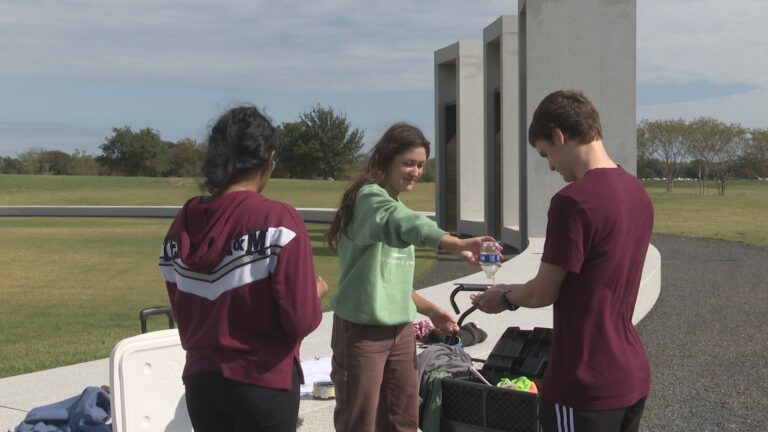 Aggies and Longhorns come together for Bonfire Memorial cleanup