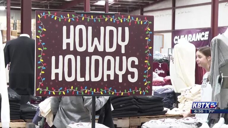 Businesses prepare for Holiday Shoppers