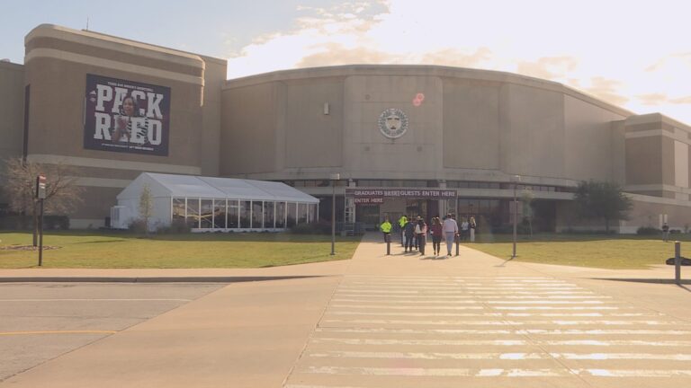 Texas A&M holds three graduation ceremonies