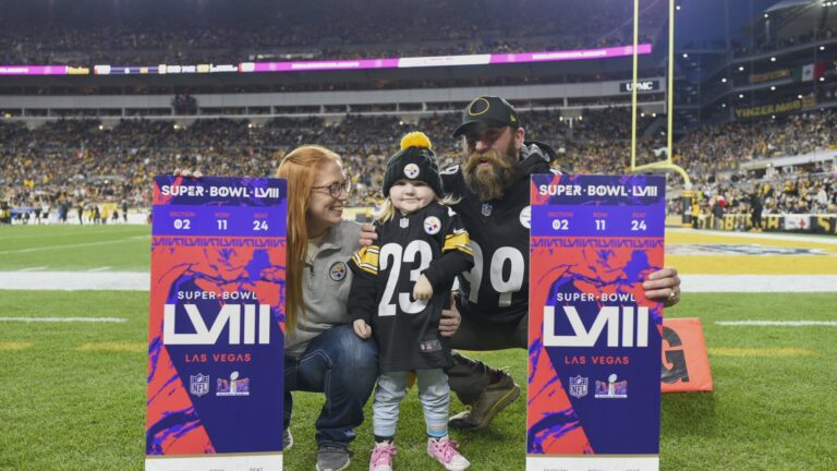 College Station toddler invited to Steelers game, surprised with Superbowl tickets