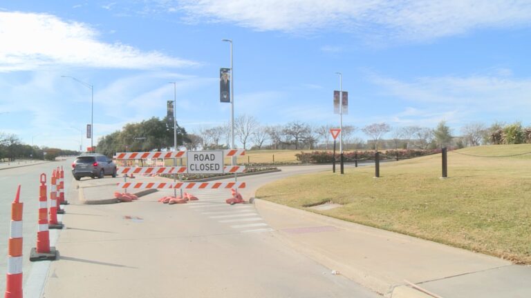 Main entrance to George Bush Presidential Library is temporarily closed