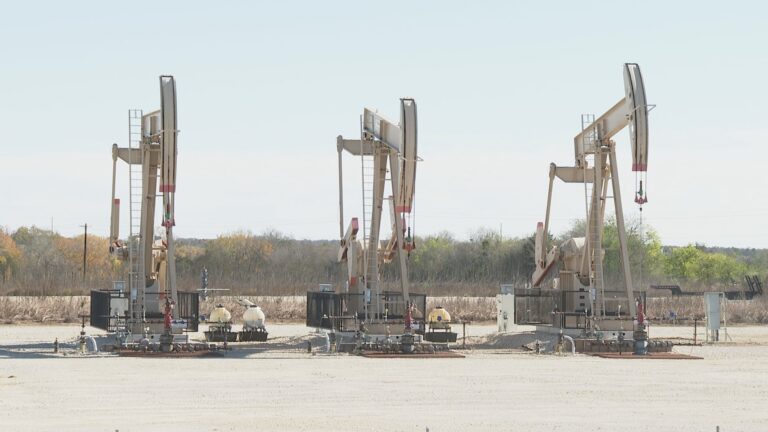 Thieves target multiple oil well sites in Burleson County in recent weeks