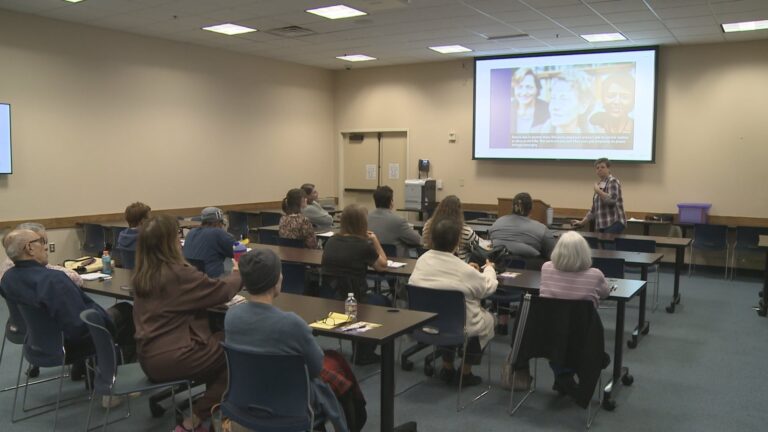 Alzheimer’s Association hosts seminar discussing warning signs of dementia