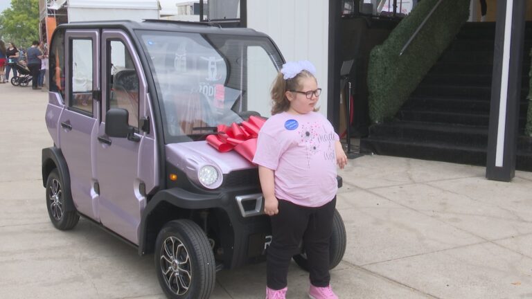 Make-A-Wish surprises Bryan 10-year-old at Houston Livestock Show and Rodeo