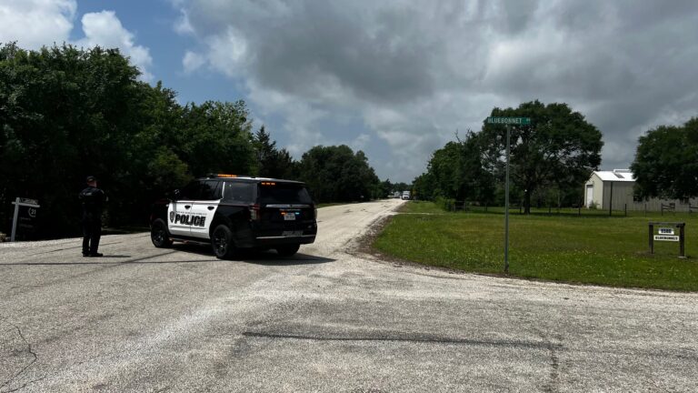 College Station road closed while law enforcement serve search warrant