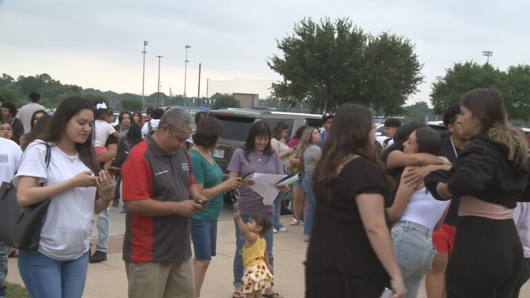 Rudder High School Seniors celebrate final day of school with ‘Senior Walk’