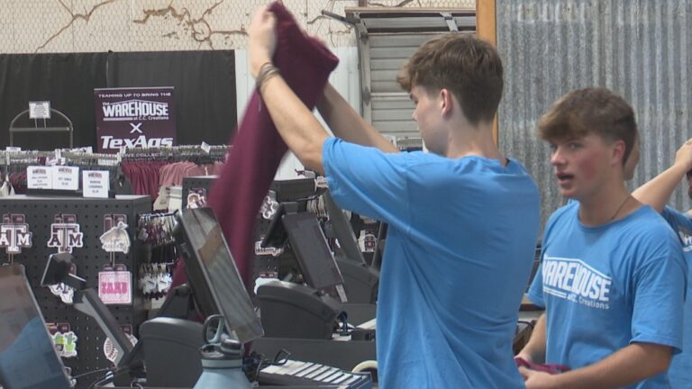 Local businesses welcome Aggies back for new school year