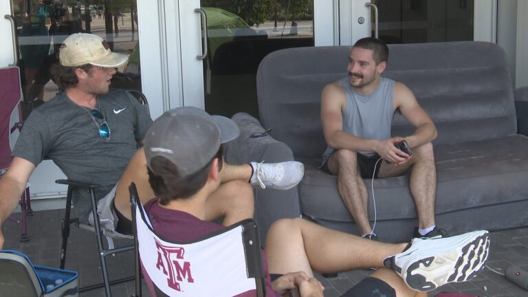 Texas A&M students pitch tents for ticket pull over a week away