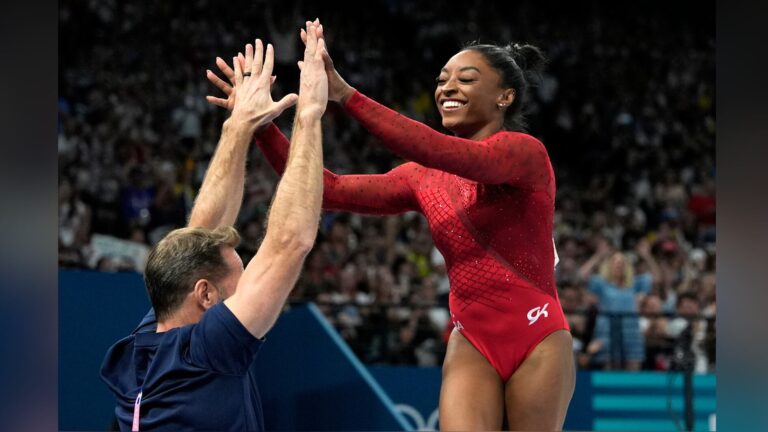 Simone Biles earns her 7th gold medal by winning women’s vault final at Paris Olympics